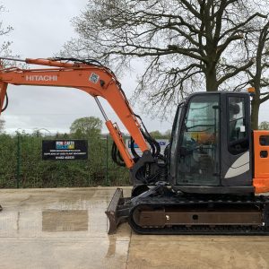 Máy xúc điện Hitachi ZX85-E